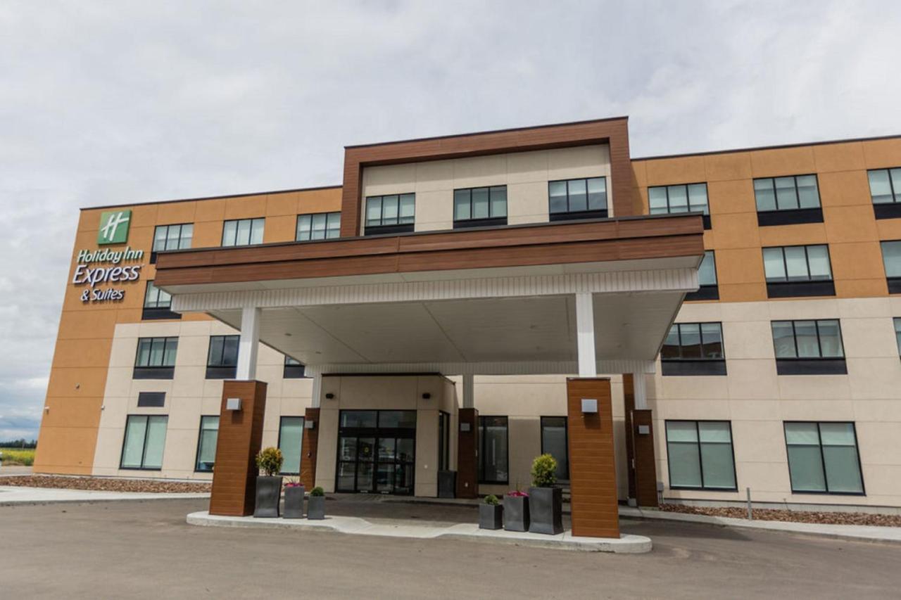 Holiday Inn Express & Suites Edmonton N - St Albert, An Ihg Hotel Saint Albert Esterno foto