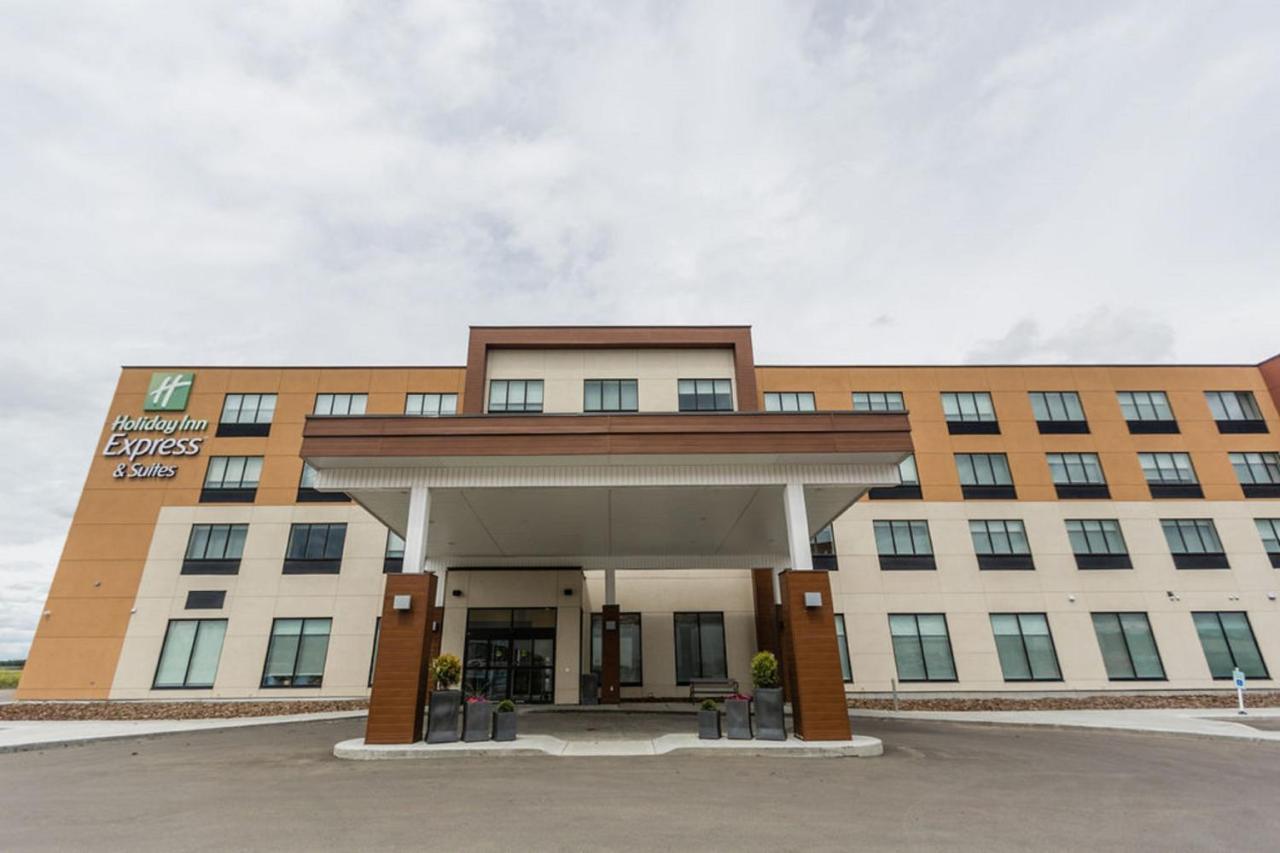 Holiday Inn Express & Suites Edmonton N - St Albert, An Ihg Hotel Saint Albert Esterno foto