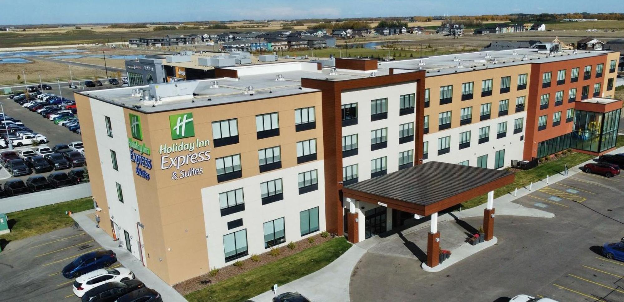 Holiday Inn Express & Suites Edmonton N - St Albert, An Ihg Hotel Saint Albert Esterno foto